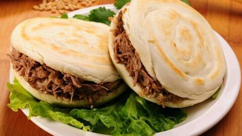 肉夹馍视频,传统美食的诱人魅力